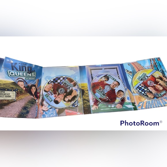 2/ $15 🔵 King of Queens season 8 - Picture 2 of 2